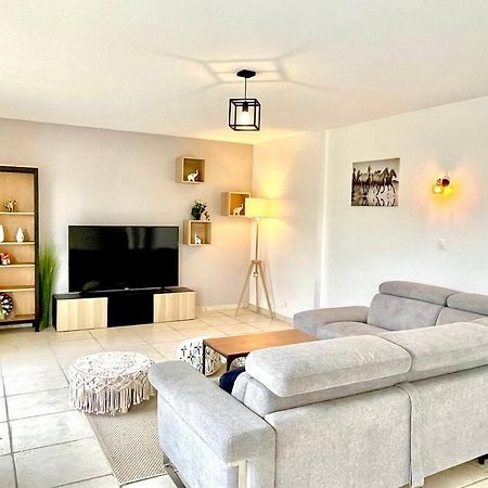 Charmante Villa Pour 10 Personnes Saint-Augustin  Extérieur photo