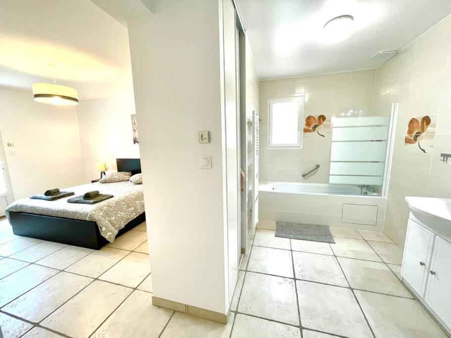 Charmante Villa Pour 10 Personnes Saint-Augustin  Extérieur photo