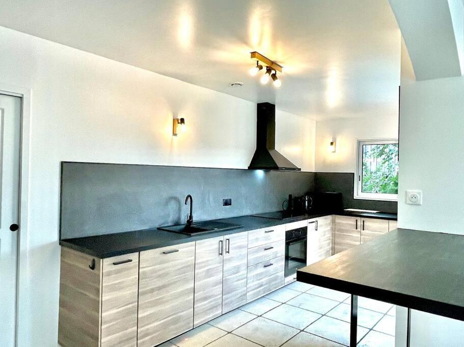 Charmante Villa Pour 10 Personnes Saint-Augustin  Extérieur photo