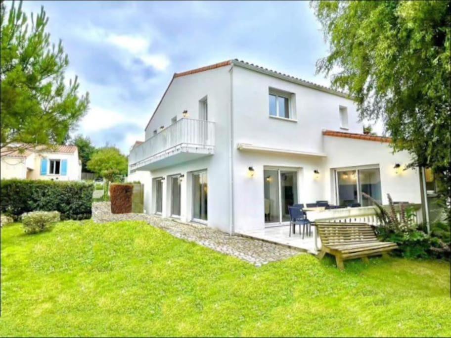 Charmante Villa Pour 10 Personnes Saint-Augustin  Extérieur photo